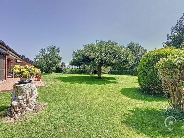 Condrogest - Superbe villa 4 chambres et jardin à vendre à Marche
