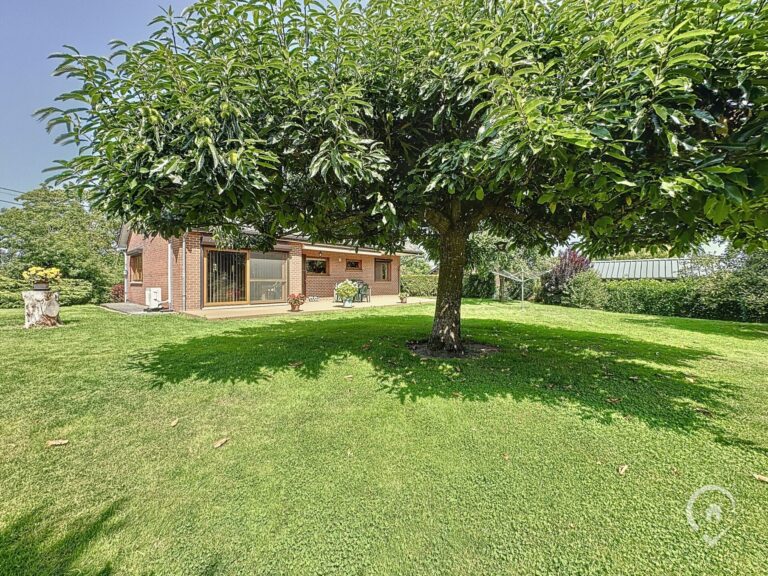 Condrogest - Superbe villa 4 chambres et jardin à vendre à Marche