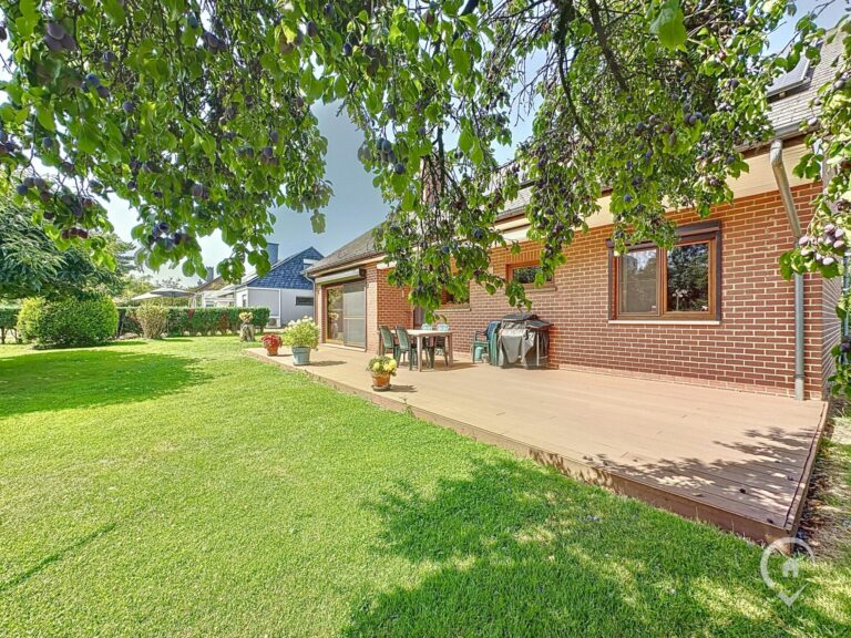 Condrogest - Superbe villa 4 chambres et jardin à vendre à Marche