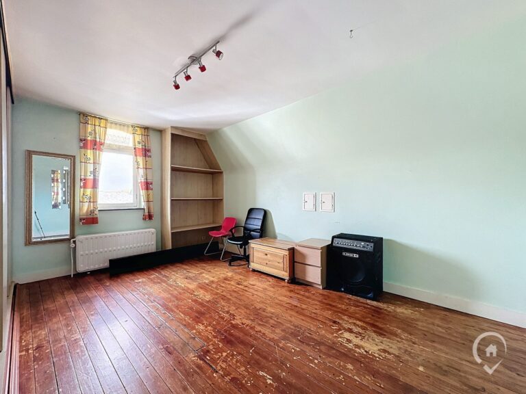 Condrogest - La villa des Fleurs de Pondrôme à vendre