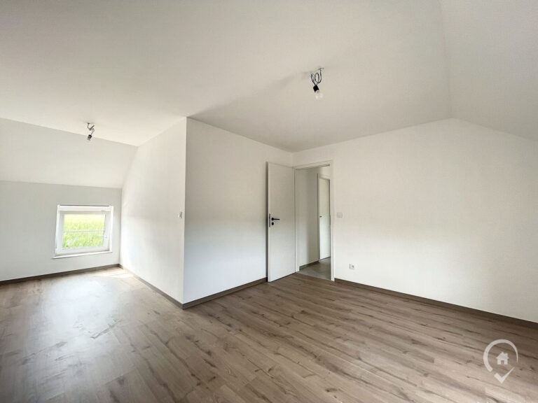 Condrogest - 100% VENDU - 3 maisons neuves tout confort à Anthée
