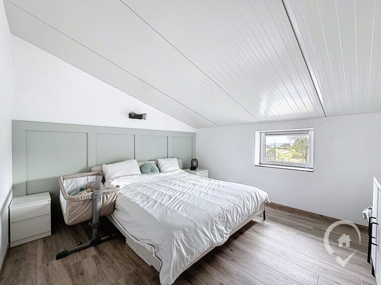 Condrogest - Maison rénovée à vendre à Feschaux