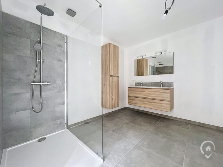 Condrogest - Maison totalement rénovée PEB A+ à vendre à Willerzie