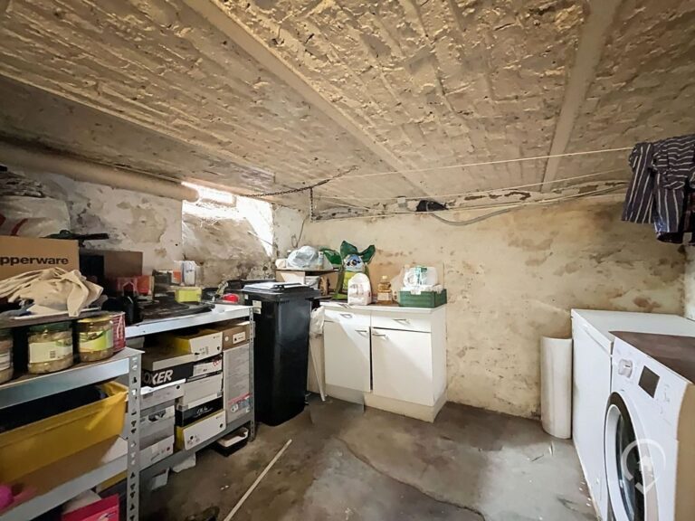 Condrogest - Maison 2 chambres à vendre au centre de Ciney
