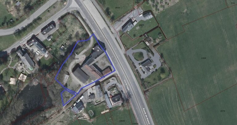 Condrogest - SOUS OPTION !!! Ancienne ferme en U à vendre à l'entrée de Marche-en-Famenne