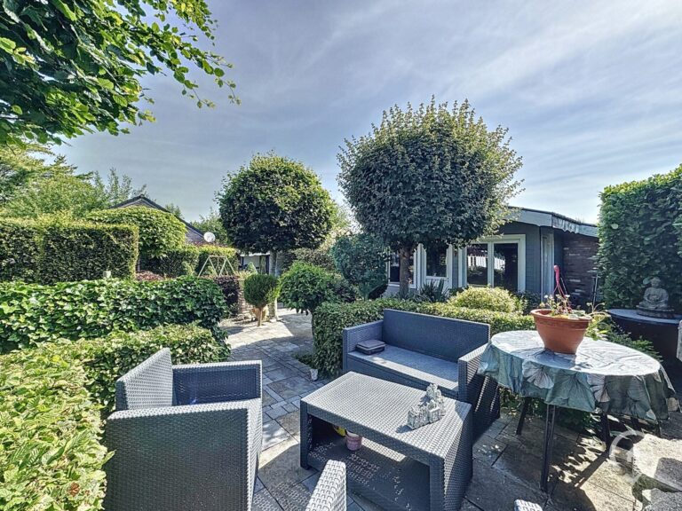 Condrogest - Chalet et terrain à vendre à Hastière