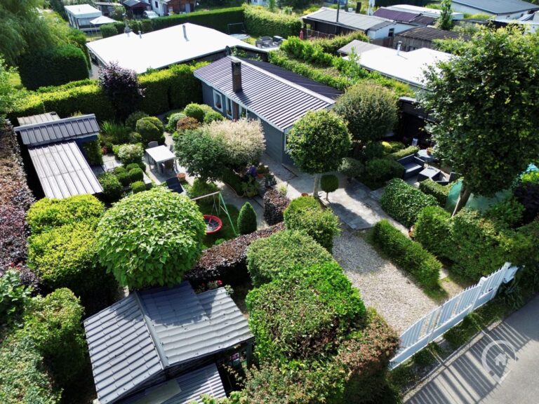 Condrogest - Chalet et terrain à vendre à Hastière