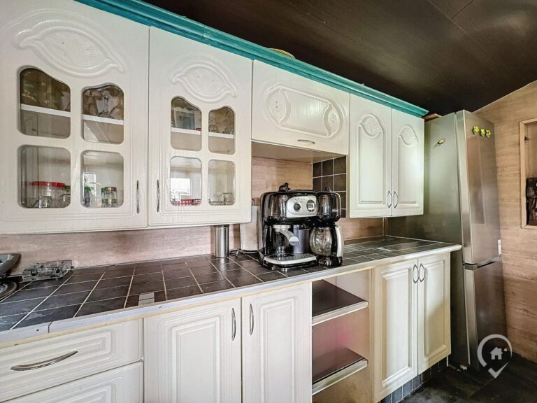 Condrogest - Chalet et terrain à vendre à Hastière