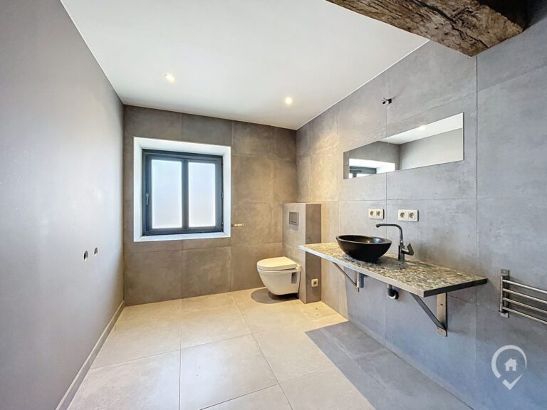 Condrogest - Immeuble à vendre au centre-ville de Ciney