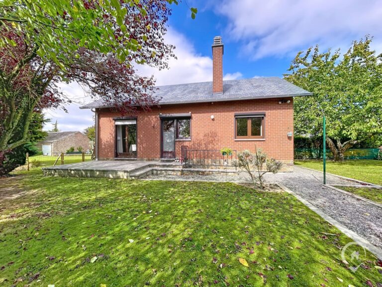 Condrogest - SOUS OPTION !!! Agréable maison de 4 chambres