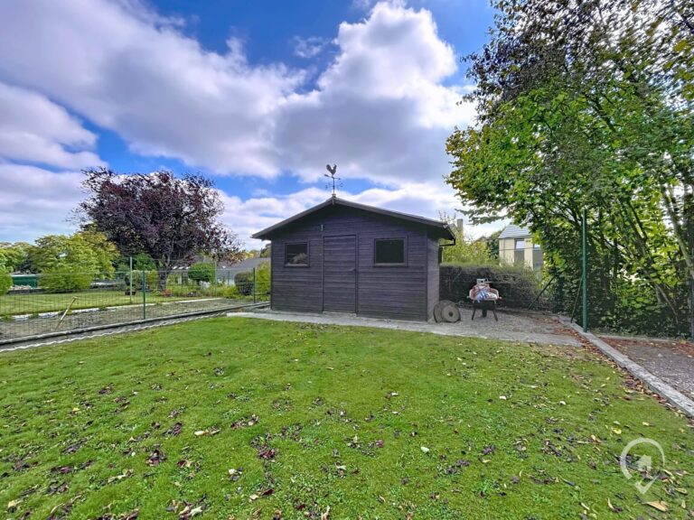 Condrogest - SOUS OPTION !!! Agréable maison de 4 chambres