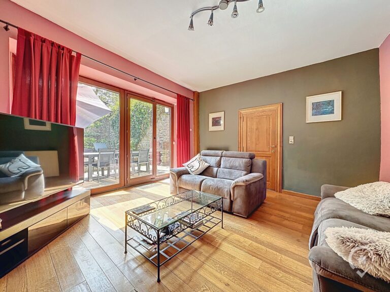 Condrogest - SOUS OPTION !!! Maison 4 façades 5 chambres à vendre à Marche-en-Famenne