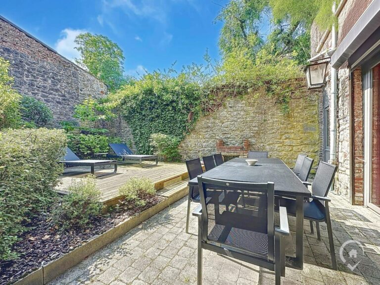 Condrogest - SOUS OPTION !!! Maison 4 façades 5 chambres à vendre à Marche-en-Famenne