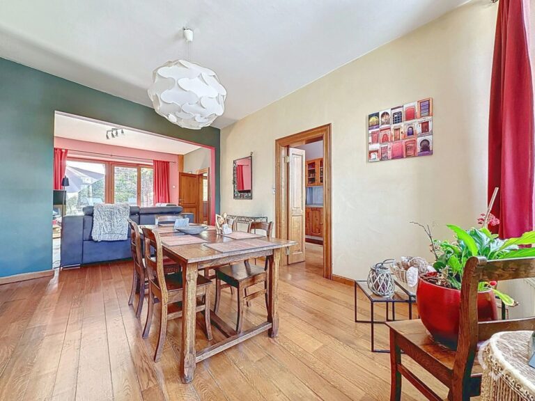 Condrogest - SOUS OPTION !!! Maison 4 façades 5 chambres à vendre à Marche-en-Famenne