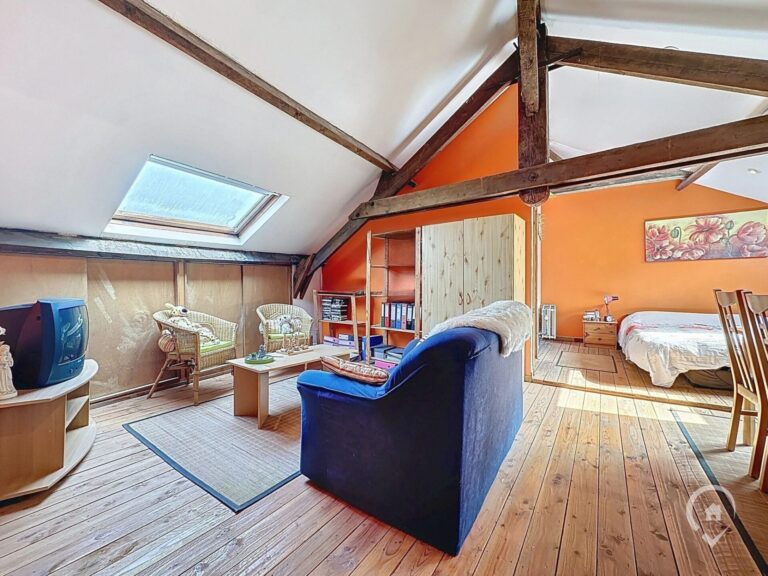 Condrogest - SOUS OPTION !!! Maison 4 façades 5 chambres à vendre à Marche-en-Famenne