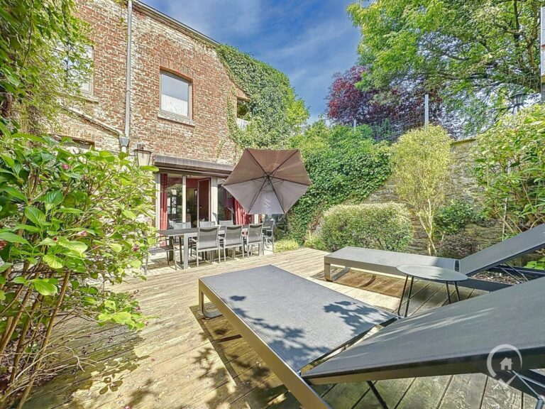 Condrogest - SOUS OPTION !!! Maison 4 façades 5 chambres à vendre à Marche-en-Famenne