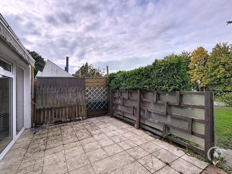 Condrogest - Bungalow 2 chambres avec terrasse à vendre à Hastière