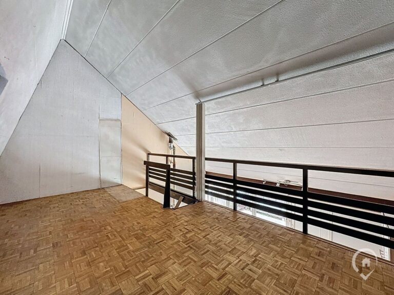 Condrogest - Bungalow 2 chambres avec terrasse à vendre à Hastière