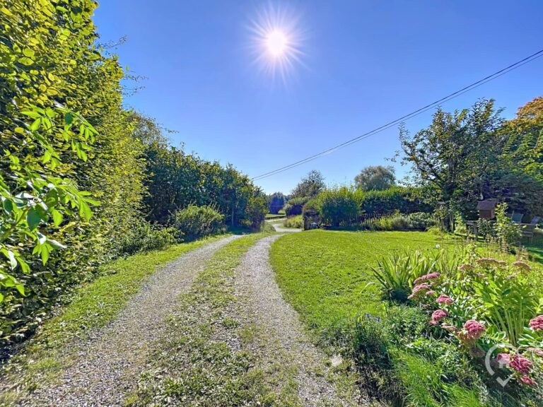 Condrogest - SOUS OPTION !!! Maison en pierre 3 chambres à vendre à Ohey