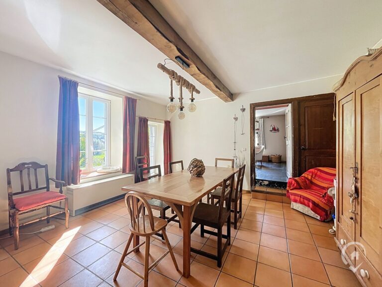 Condrogest - SOUS OPTION !!! Maison en pierre 3 chambres à vendre à Ohey