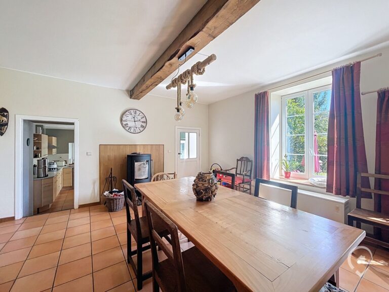 Condrogest - SOUS OPTION !!! Maison en pierre 3 chambres à vendre à Ohey