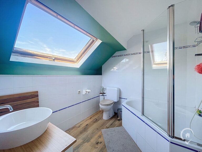 Condrogest - SOUS OPTION !!! Maison en pierre 3 chambres à vendre à Ohey