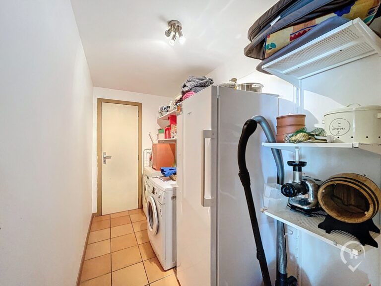 Condrogest - SOUS OPTION !!! Maison en pierre 3 chambres à vendre à Ohey