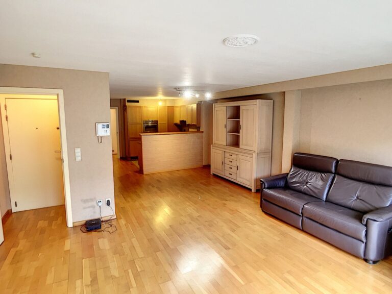 Condrogest - Appartement 2 chambres en bord de Meuse à Dinant