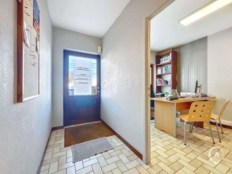 Condrogest - VENDU !!! Espace de bureau à vendre au centre de Marche-en-Famenne