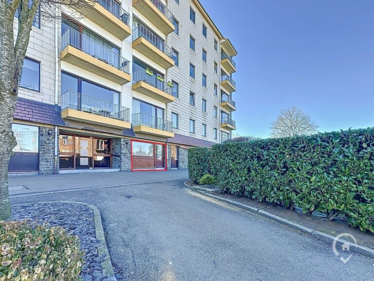 Condrogest - VENDU !!! Bureaux idéalement situés dans le centre-ville de Marche