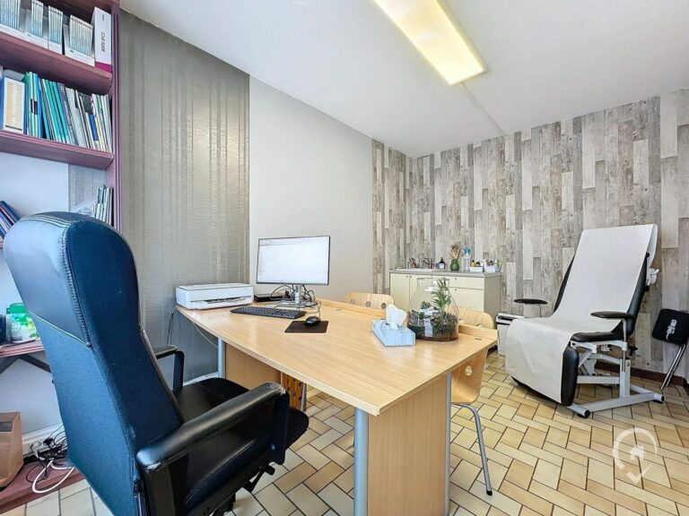 Condrogest - VENDU !!! Bureaux idéalement situés dans le centre-ville de Marche