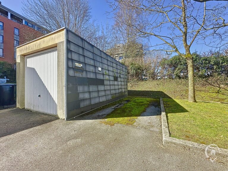 Condrogest - VENDU !!! Bureaux idéalement situés dans le centre-ville de Marche