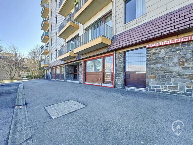 Condrogest - VENDU !!! Bureaux idéalement situés dans le centre-ville de Marche