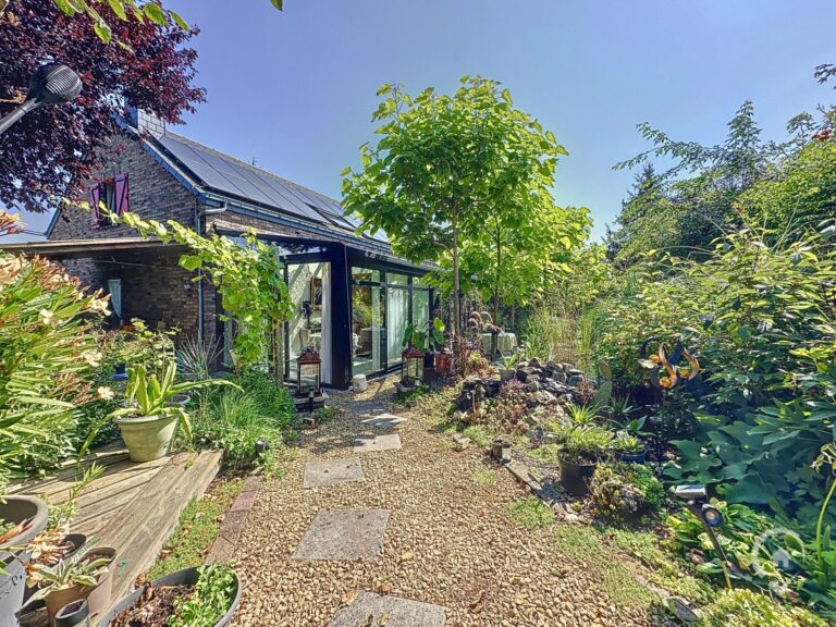 Condrogest - Villa à Naomé à vendre