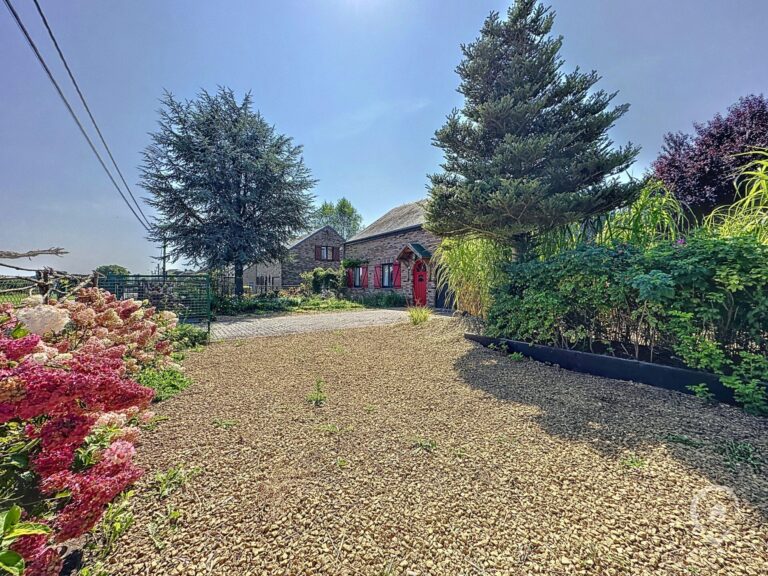 Condrogest - Villa à Naomé à vendre