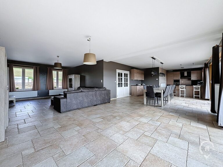 Condrogest - Villa 7 chambres à vendre à Inzemont - Hastière