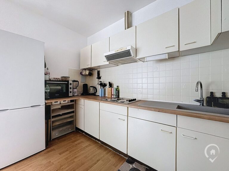 Condrogest - Appartement de 85m² à vendre  au centre de Dinant