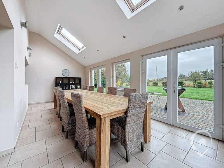 Condrogest - Spacieuse et lumineuse villa à Mesnil-Saint-Blaise