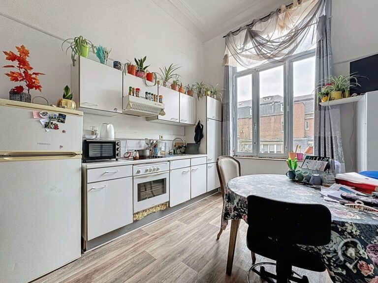 Condrogest - Immeuble de rapport 6 unités à vendre à Dinant