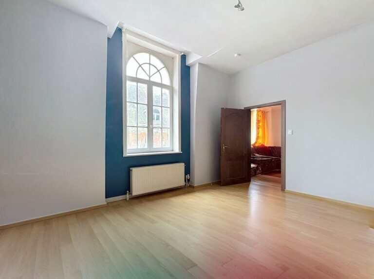 Condrogest - Immeuble de rapport 6 unités à vendre à Dinant