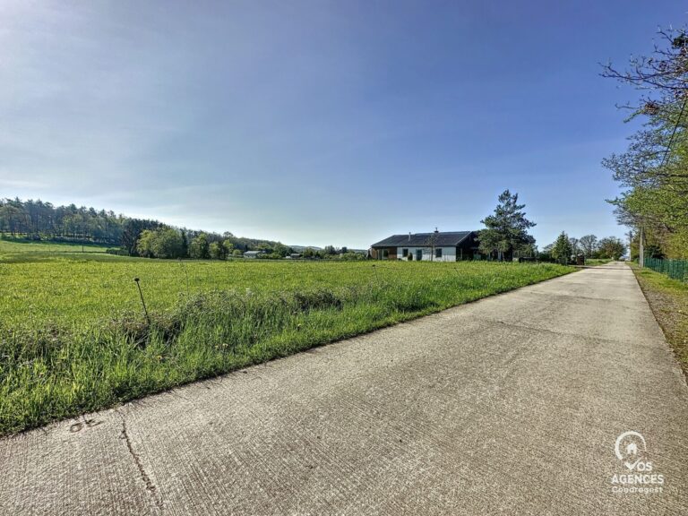 Condrogest - OPTION - Superbe terrain constructible à vendre