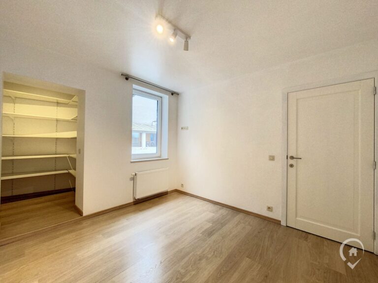 Condrogest - Appartement bord de Meuse 2 chambes à louer à Dinant