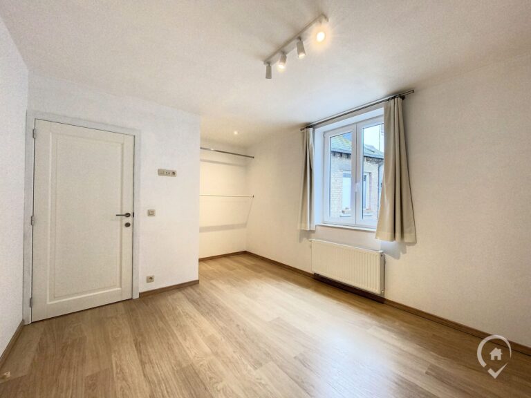 Condrogest - Appartement bord de Meuse 2 chambes à louer à Dinant