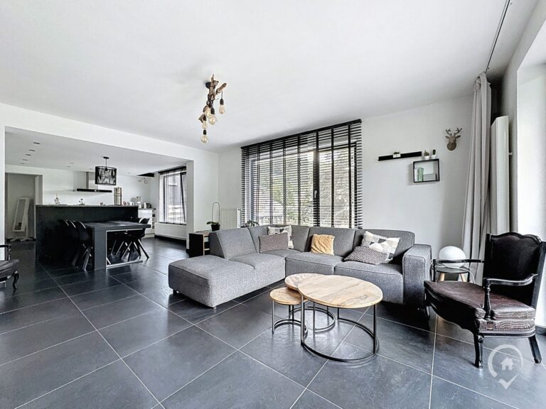 Condrogest - Maison 3 chambres rénovée intérieurement, à vendre à Yvoir