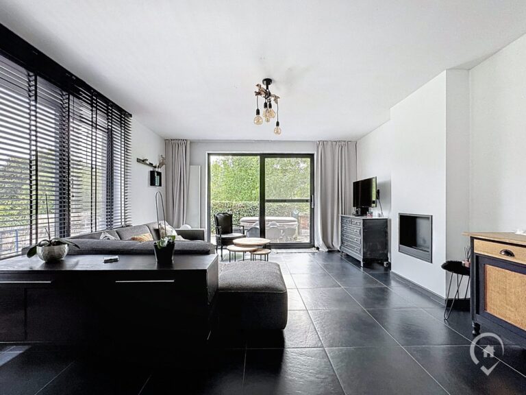 Condrogest - Maison 3 chambres rénovée intérieurement, à vendre à Yvoir