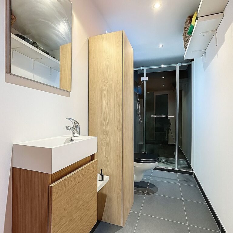 Condrogest - Maison 3 chambres rénovée intérieurement, à vendre à Yvoir