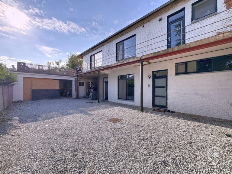 Condrogest - Maison 3 chambres rénovée intérieurement, à vendre à Yvoir