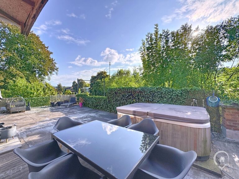 Condrogest - Maison 3 chambres rénovée intérieurement, à vendre à Yvoir