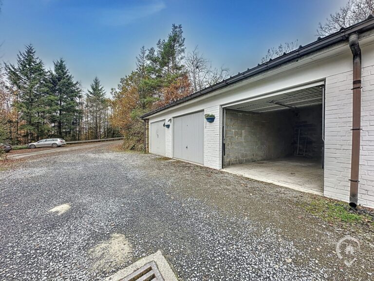 Condrogest - VENDU- Box garage  à vendre à Nassogne