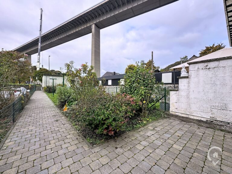 Condrogest - Maison 3 chambres avec jardin et garage à vendre à Anseremme